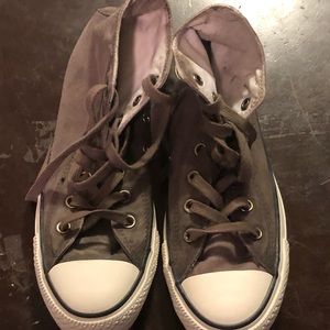 Women 8.5 Men 6.5 army green converse